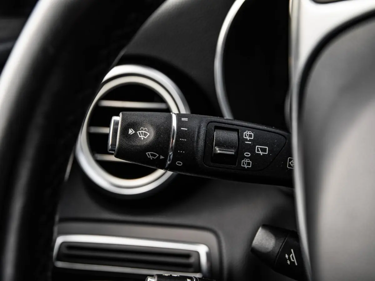 250 4MATIC Premium Plus AMG | Panoramadak | Trekhaak | Memory | Camera | Distronic Pro | 20" | Dealeronderhouden
