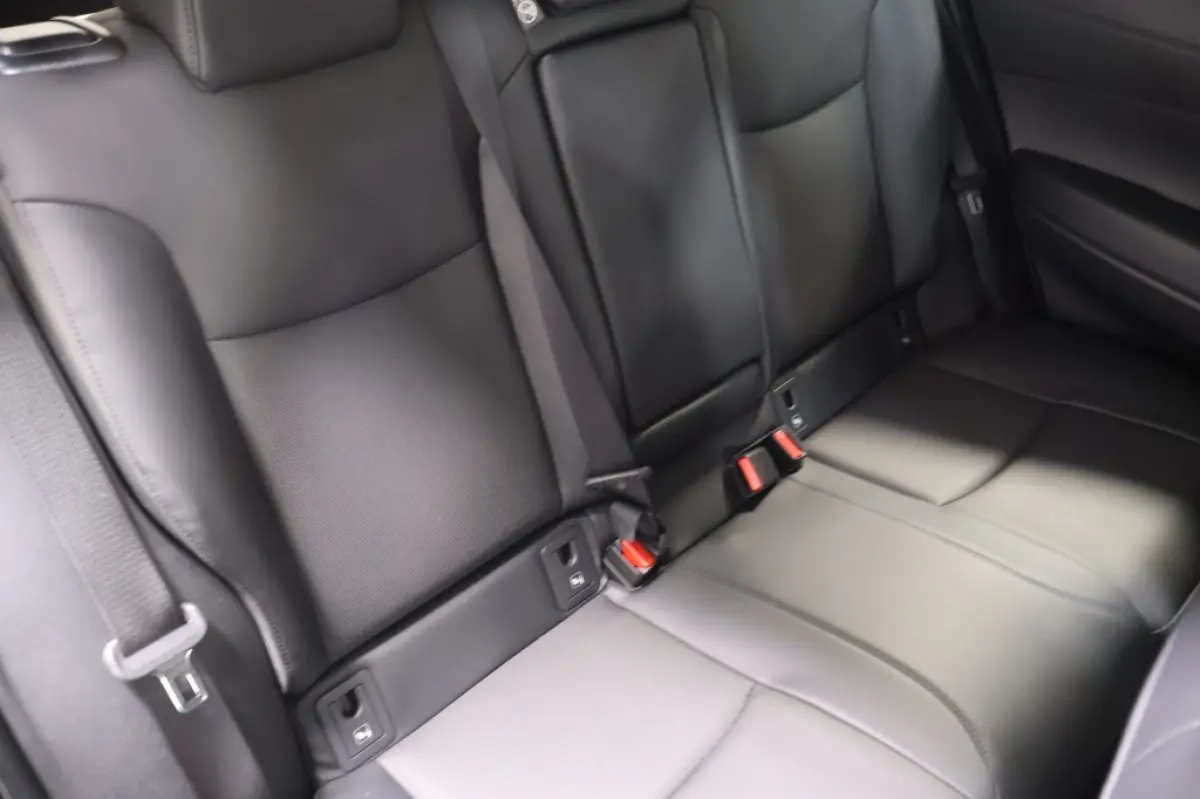 Hybrid 180 Executive | AWD | 4x4 | Direct leverbaar