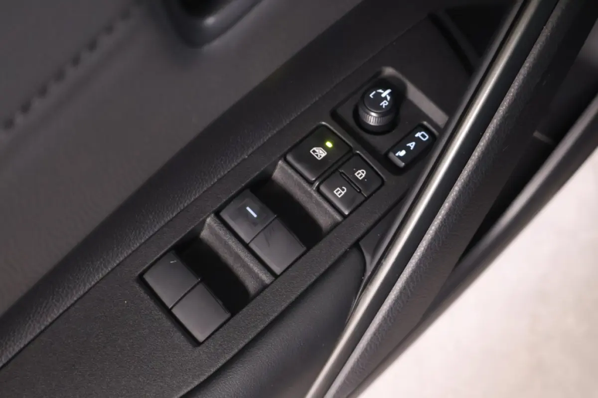 Hybrid 180 Executive | AWD | 4x4 | Direct leverbaar