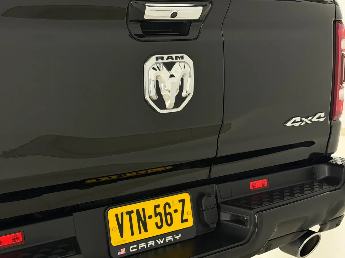 1500 5.7 V8 LIMITED 10TH ANNIVERSARY EDITION Widebody