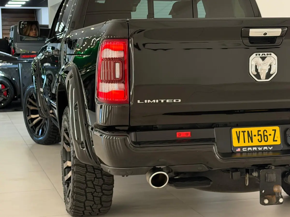 1500 5.7 V8 LIMITED 10TH ANNIVERSARY EDITION Widebody