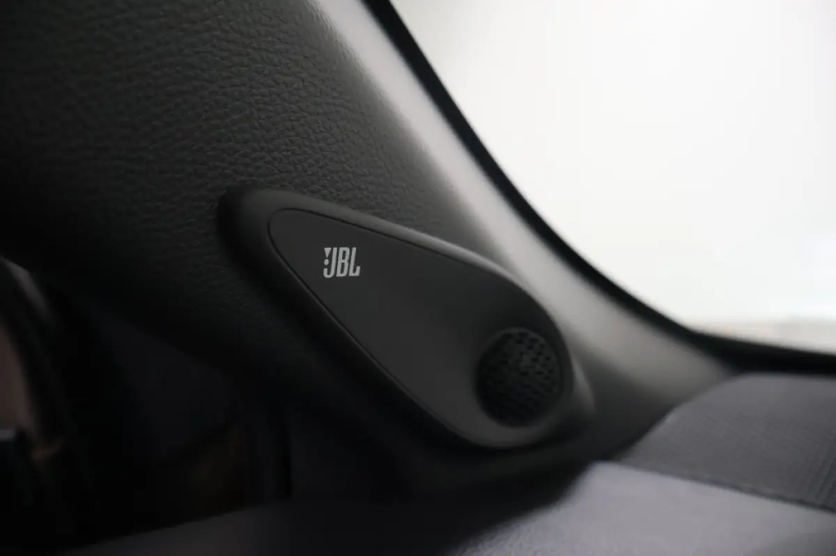 Hybrid 180 Executive | AWD | 4x4 | Direct leverbaar