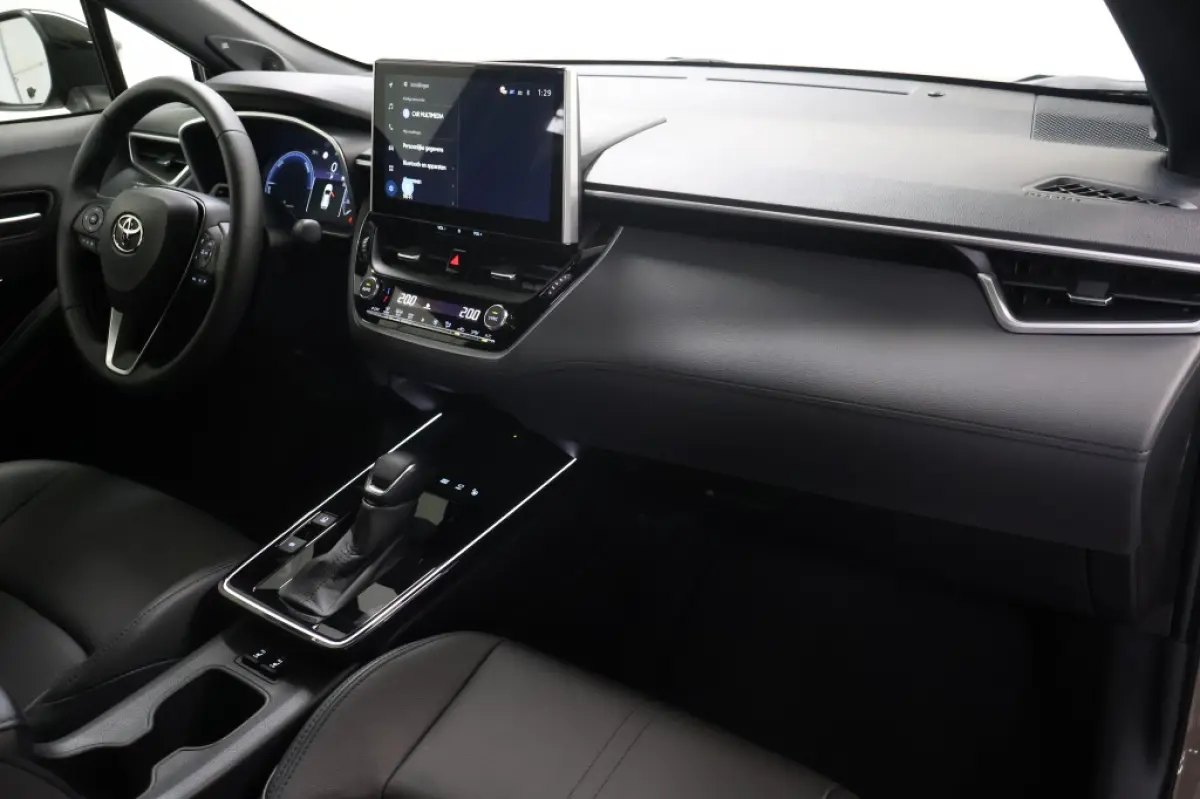 Hybrid 180 Executive | AWD | 4x4 | Direct leverbaar