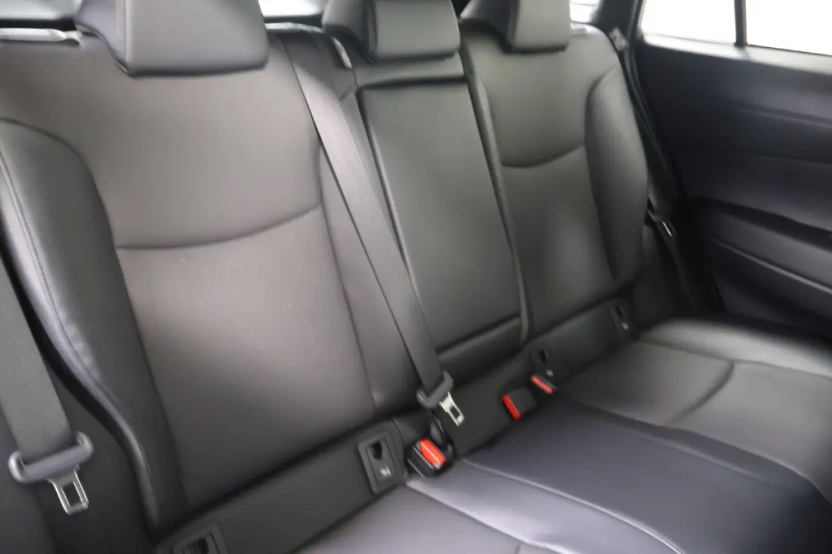 Hybrid 180 Executive | AWD | 4x4 | Direct leverbaar