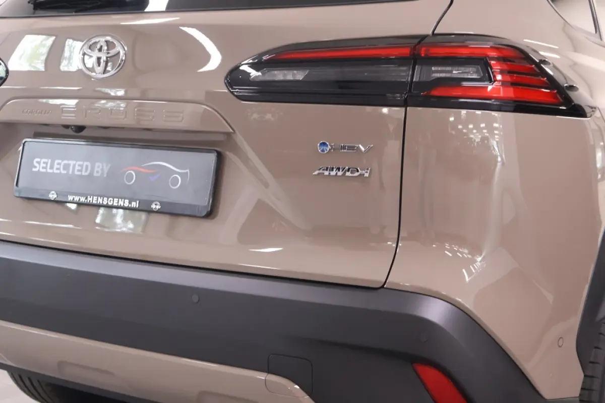 Hybrid 180 Executive | AWD | 4x4 | Direct leverbaar
