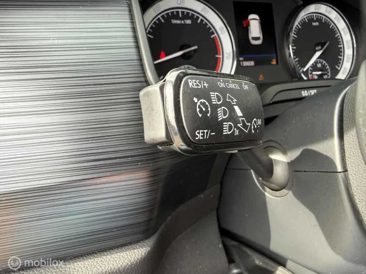 1.4 TSI ACT DSG Business Carplay/Trekhaak/LED/18"