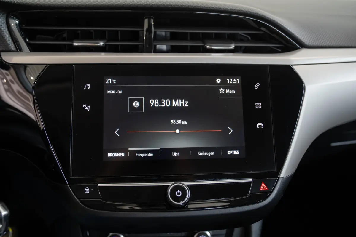 1.2 Edition | Apple Carplay & Android Auto | Parkeersensoren | Cruise Controle | Lichtmetalen velgen | LED | Bluetooth |