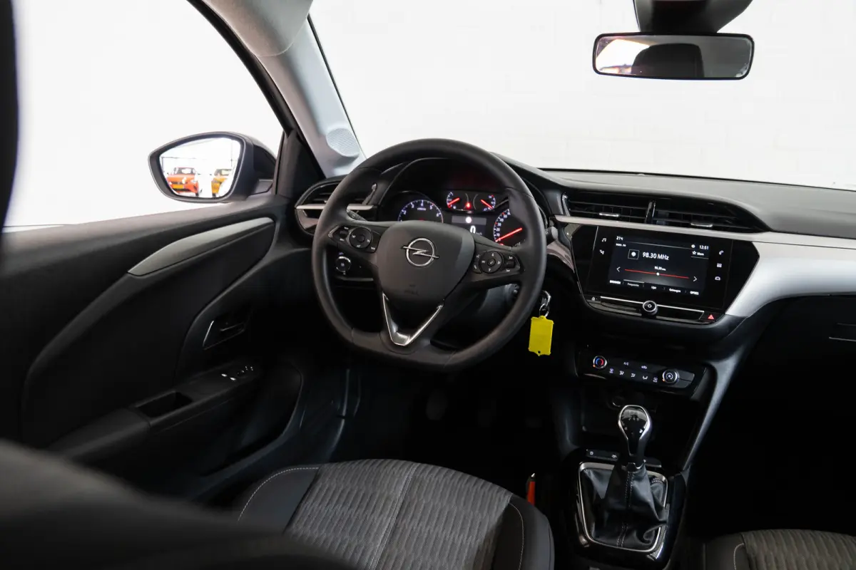 1.2 Edition | Apple Carplay & Android Auto | Parkeersensoren | Cruise Controle | Lichtmetalen velgen | LED | Bluetooth |