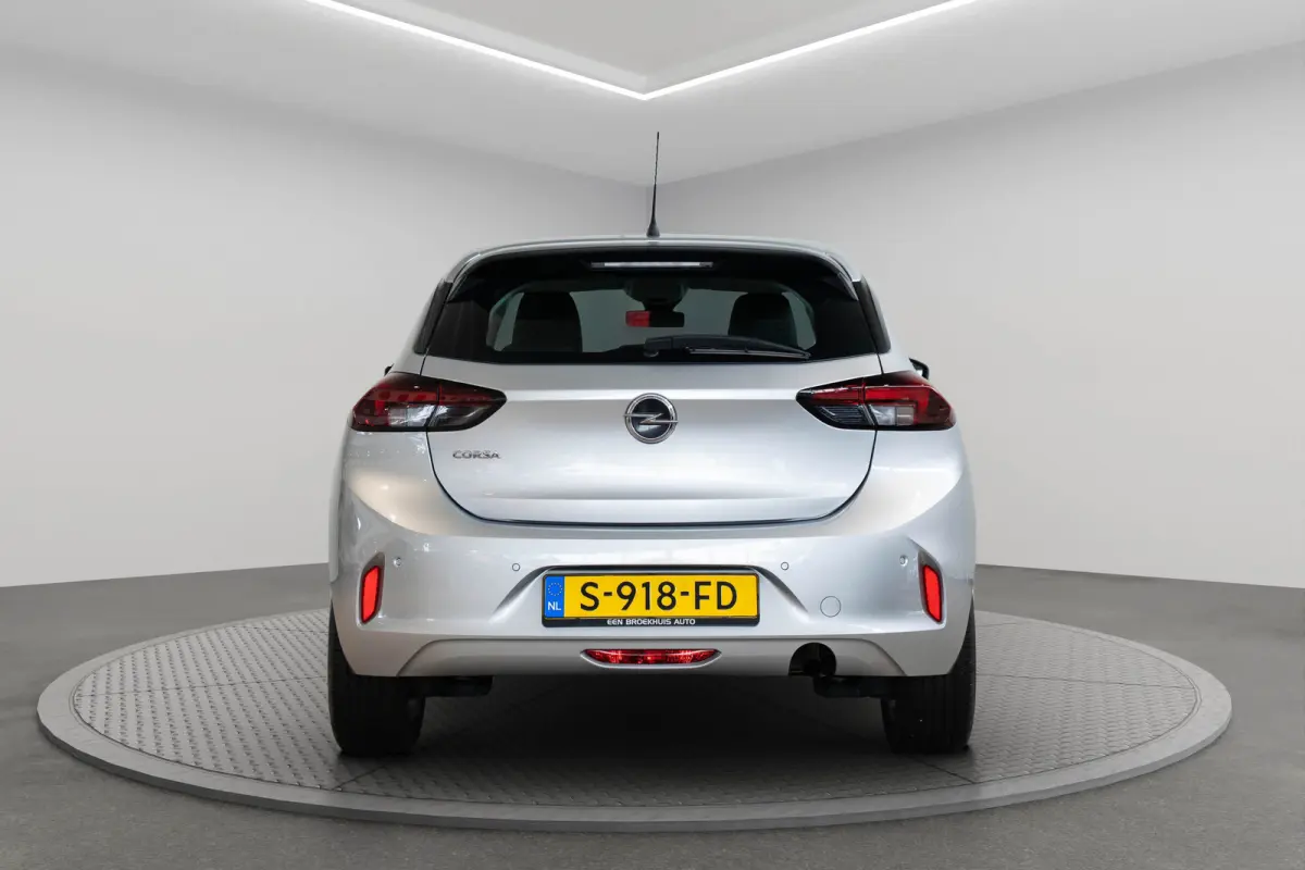 1.2 Edition | Apple Carplay & Android Auto | Parkeersensoren | Cruise Controle | Lichtmetalen velgen | LED | Bluetooth |