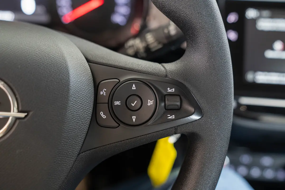 1.2 Edition | Apple Carplay & Android Auto | Parkeersensoren | Cruise Controle | Lichtmetalen velgen | LED | Bluetooth |