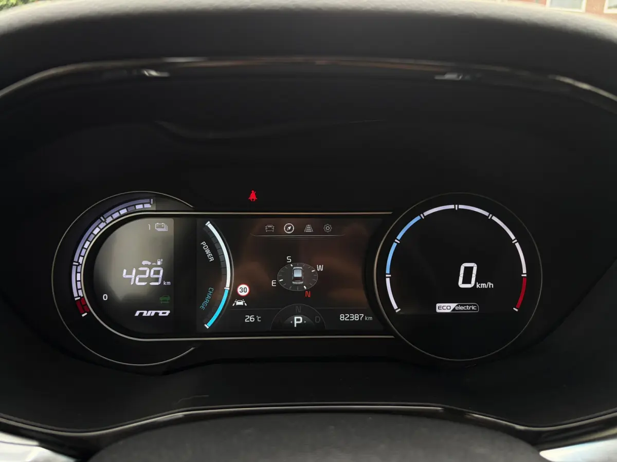ExecutiveLine 64 kWh, NL-auto, SOH 100%, Stoelventilatie/verwarming, Schuif/kanteldak