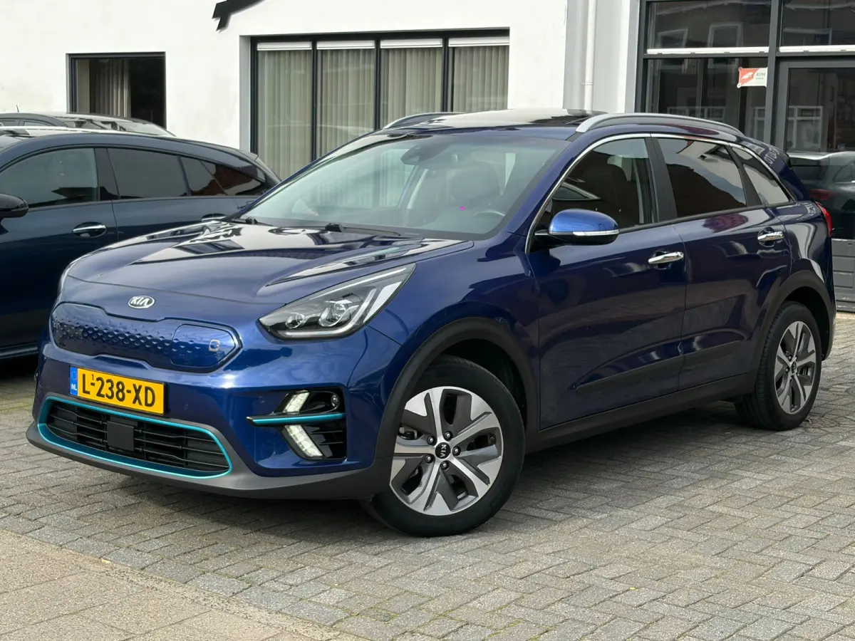 ExecutiveLine 64 kWh, NL-auto, SOH 100%, Stoelventilatie/verwarming, Schuif/kanteldak