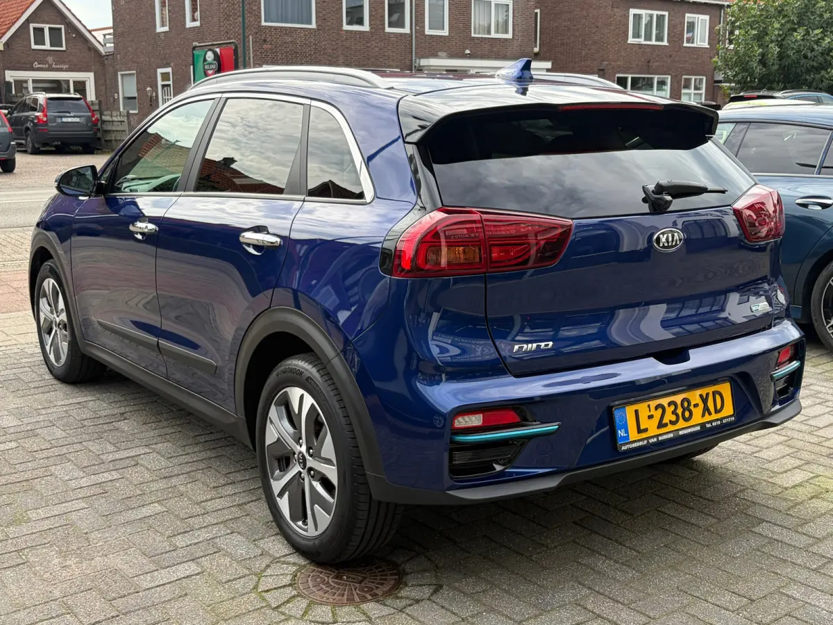 ExecutiveLine 64 kWh, NL-auto, SOH 100%, Stoelventilatie/verwarming, Schuif/kanteldak