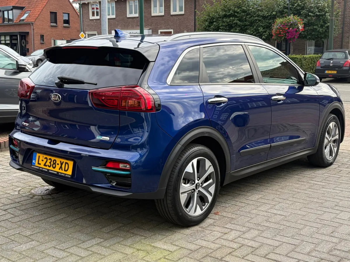 ExecutiveLine 64 kWh, NL-auto, SOH 100%, Stoelventilatie/verwarming, Schuif/kanteldak
