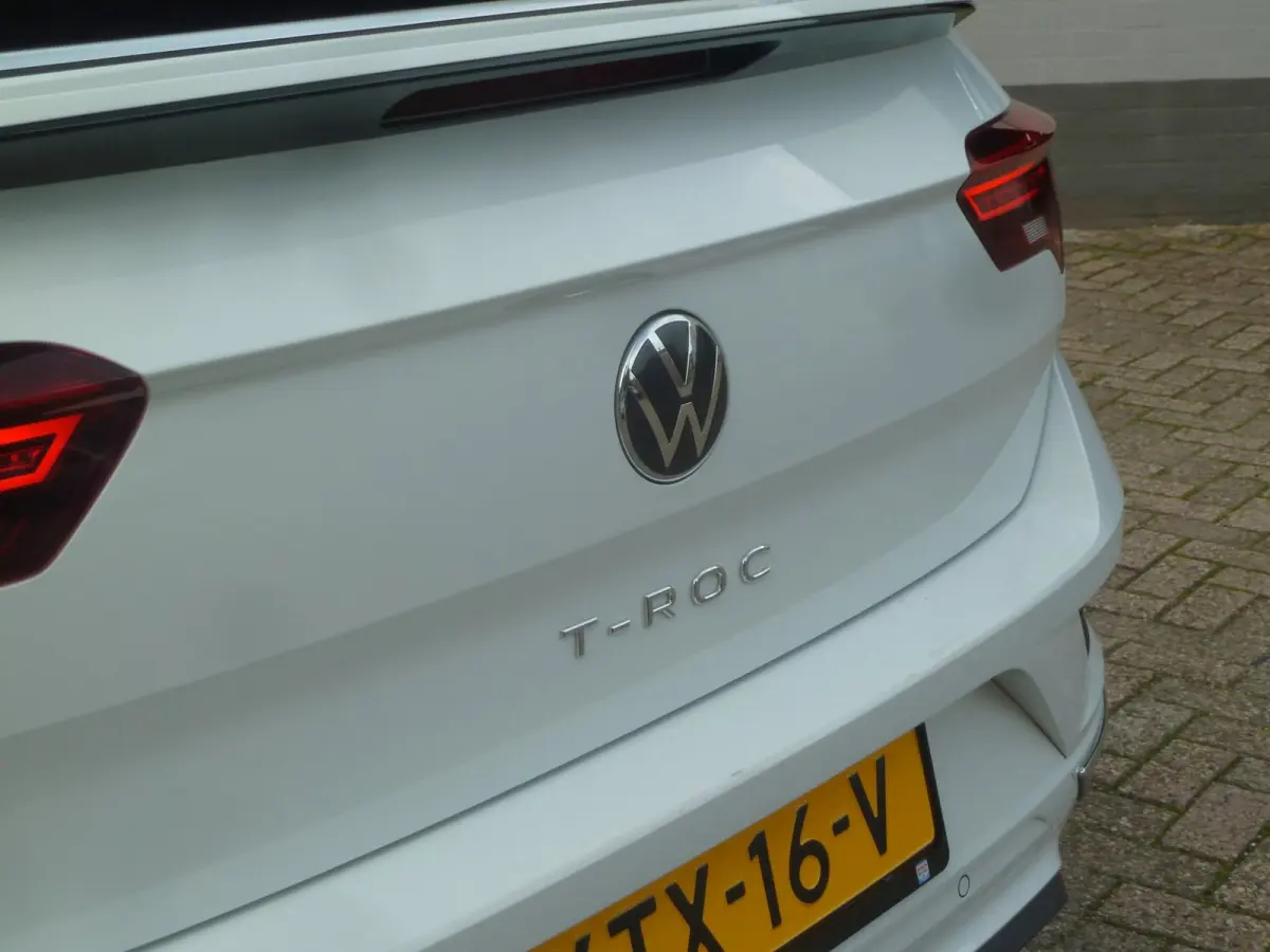 1.5 TSI R-Line|Camera|Adaptive-Cruise|Virtual-Cockpit|LED|Afn.Trekhaak|Keyless-Entry/Go
