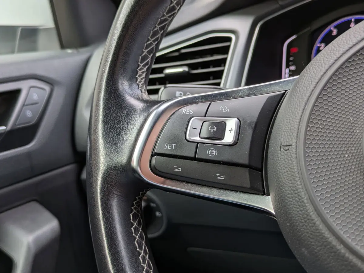 1.5 TSI R-Line|Camera|Adaptive-Cruise|Virtual-Cockpit|LED|Afn.Trekhaak|Keyless-Entry/Go