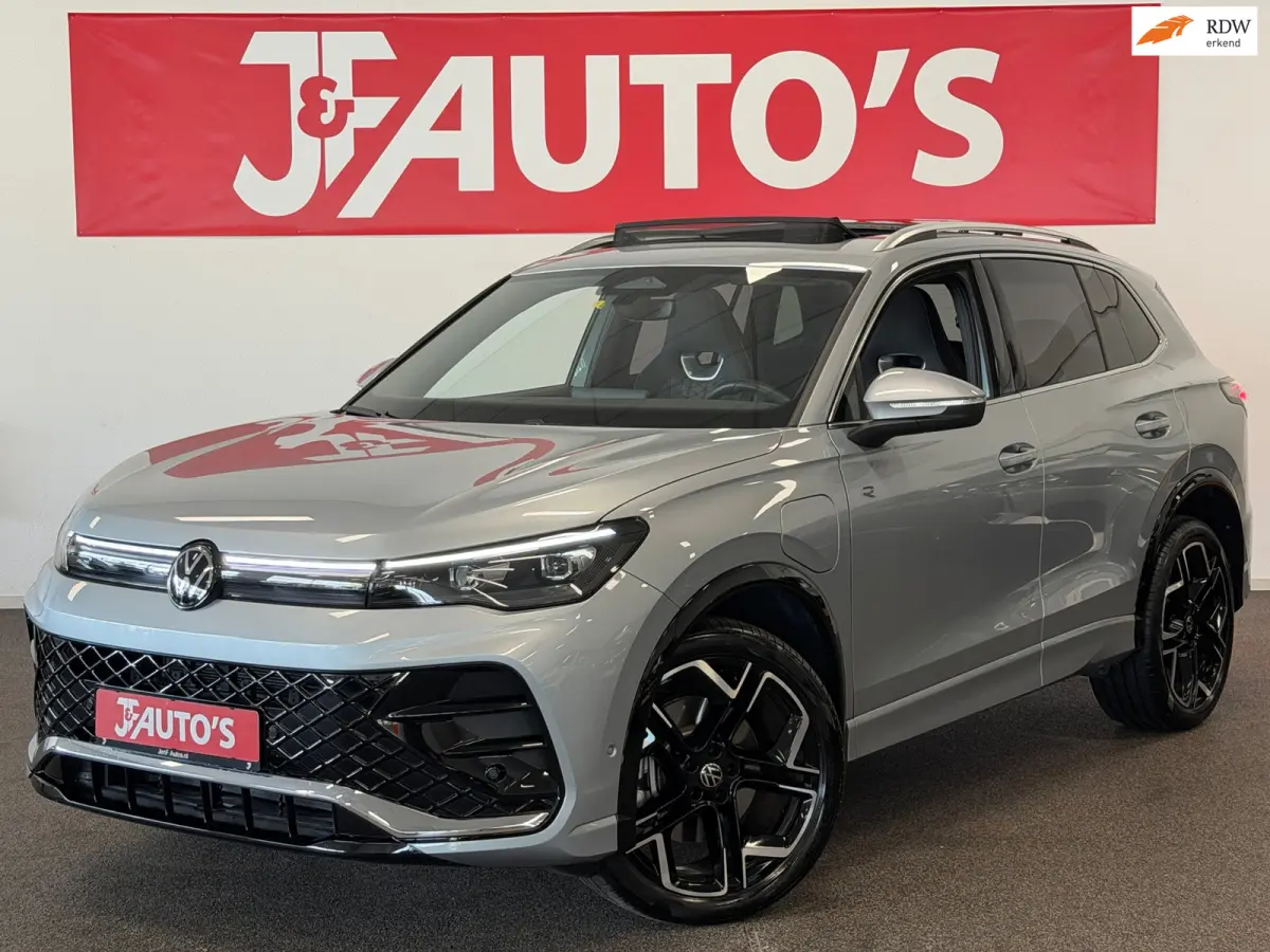 1.5 eHybrid R-Line Edition|PANORAMA|CAR-PLAY|ECC AIRCO