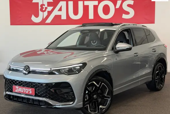 1.5 eHybrid R-Line Edition|PANORAMA|CAR-PLAY|ECC AIRCO