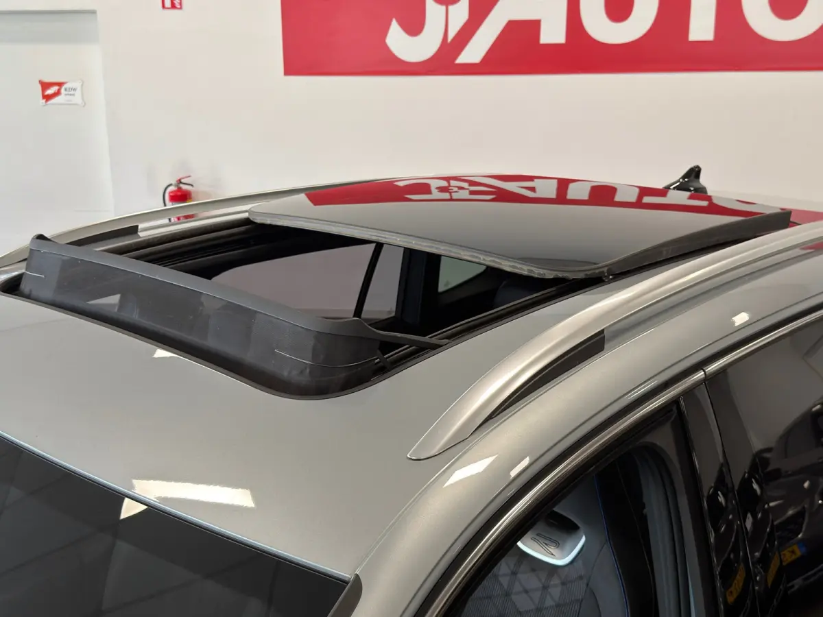 1.5 eHybrid R-Line Edition|PANORAMA|CAR-PLAY|ECC AIRCO