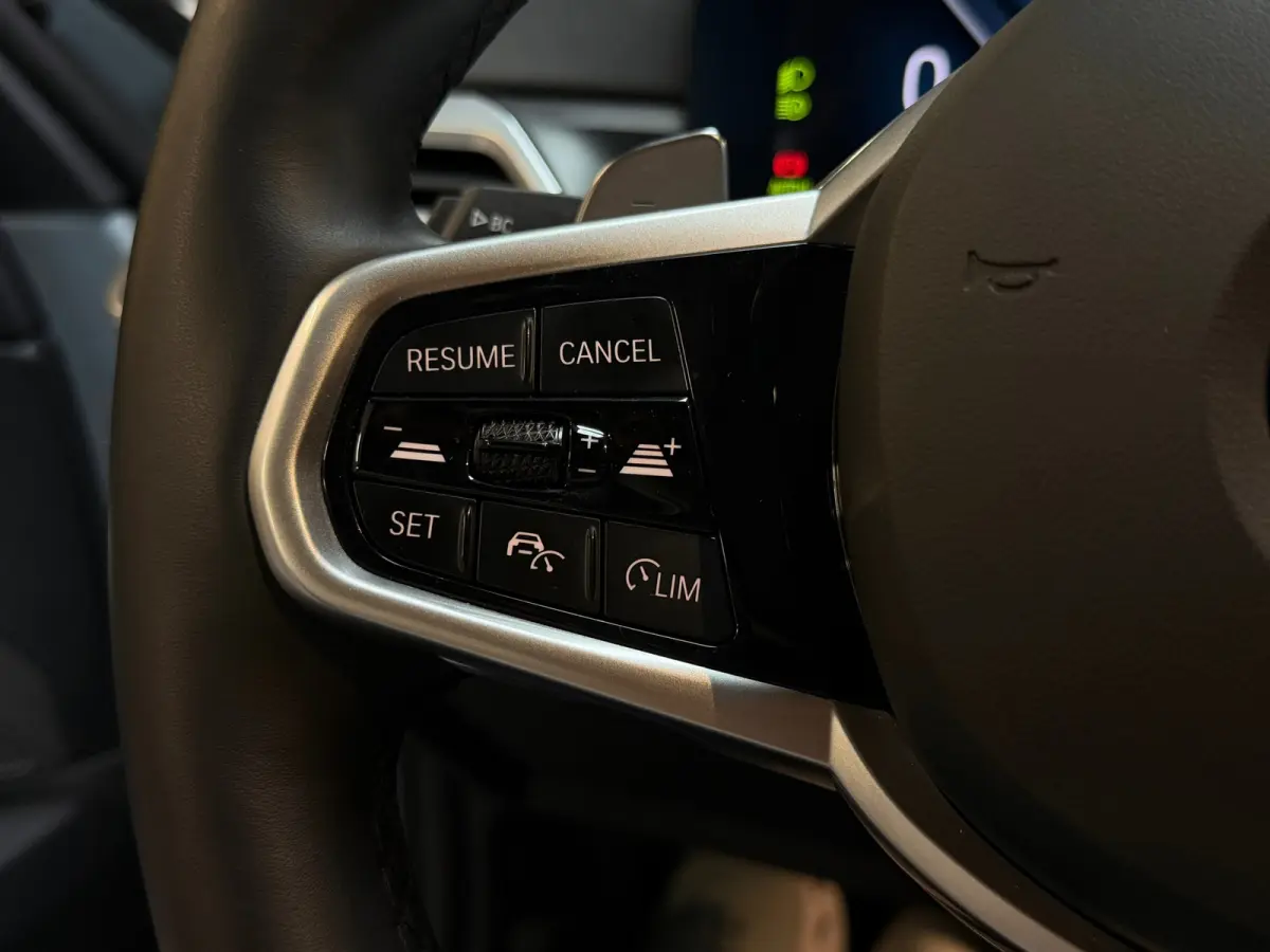 330e High Executive|M-SPORT|DAK|H&K|HuD|MEMORY|360 CAMERA|KEYLESS|CARPLAY|DEALERONDERHOUDEN|AMBIENT|GARANTIE|292PK|VOL