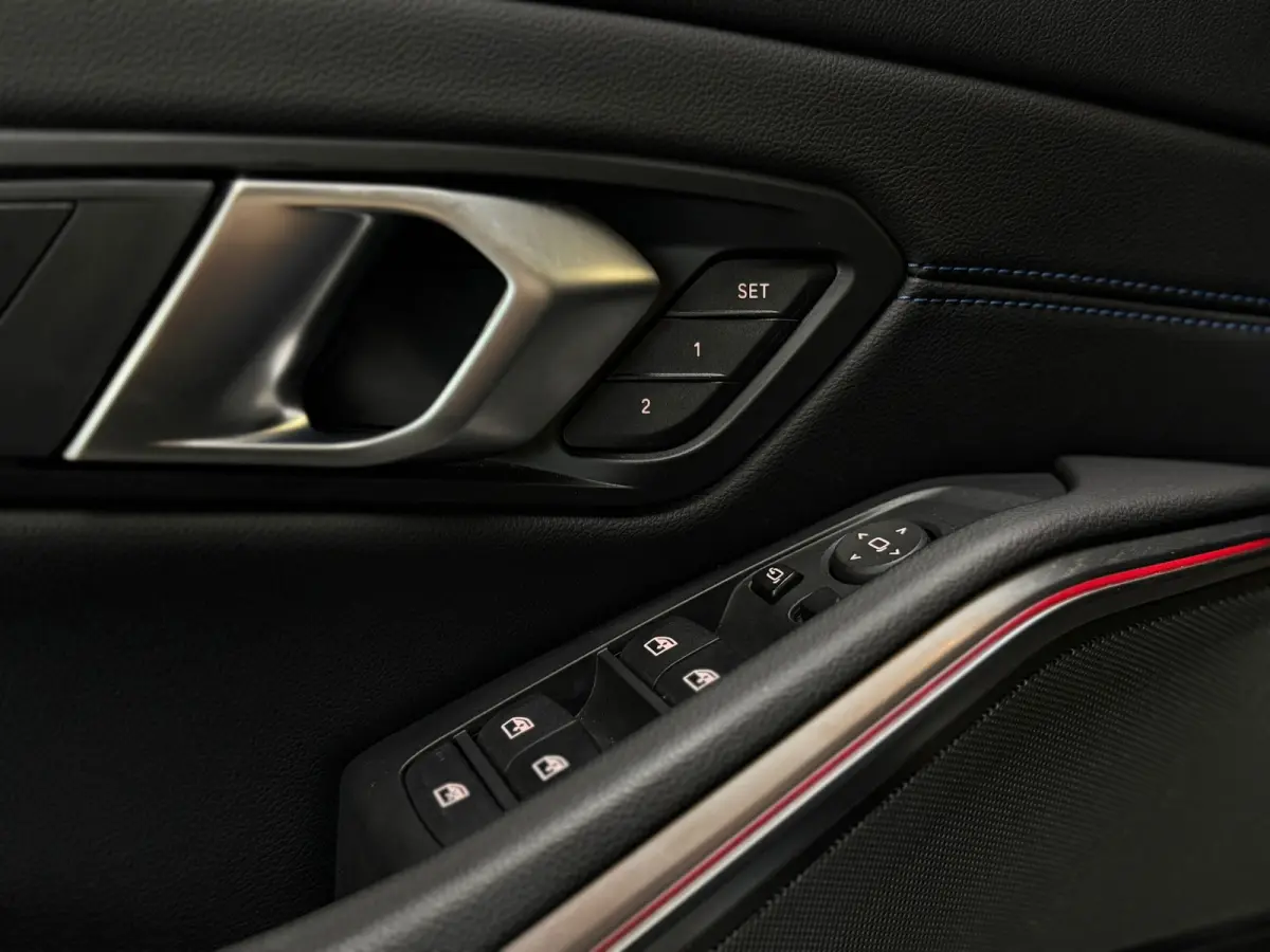 330e High Executive|M-SPORT|DAK|H&K|HuD|MEMORY|360 CAMERA|KEYLESS|CARPLAY|DEALERONDERHOUDEN|AMBIENT|GARANTIE|292PK|VOL