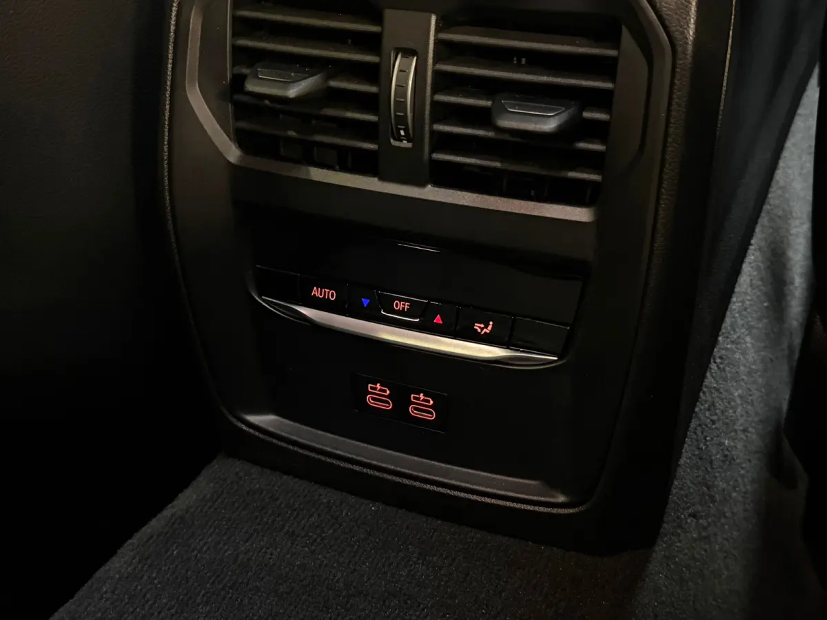 330e High Executive|M-SPORT|DAK|H&K|HuD|MEMORY|360 CAMERA|KEYLESS|CARPLAY|DEALERONDERHOUDEN|AMBIENT|GARANTIE|292PK|VOL