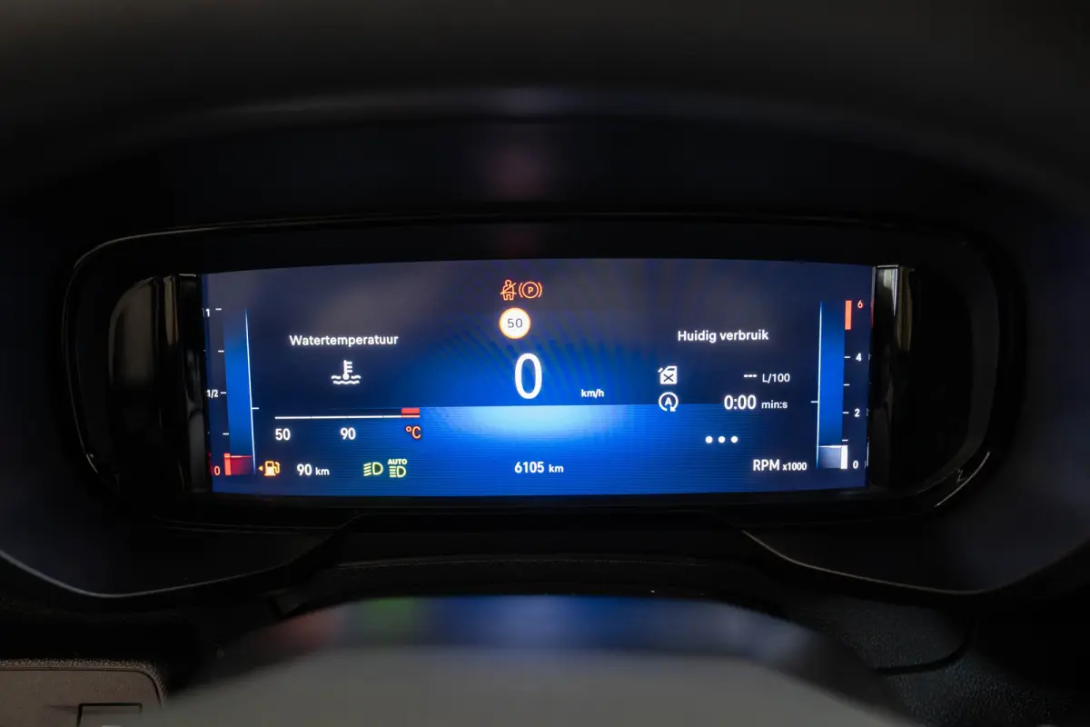 1.5 BlueHDi 100 S&S L1 | Camera | Parkeersensoren | Navigatie | Apple Carplay & Android Auto | Dodehoekbewaking |