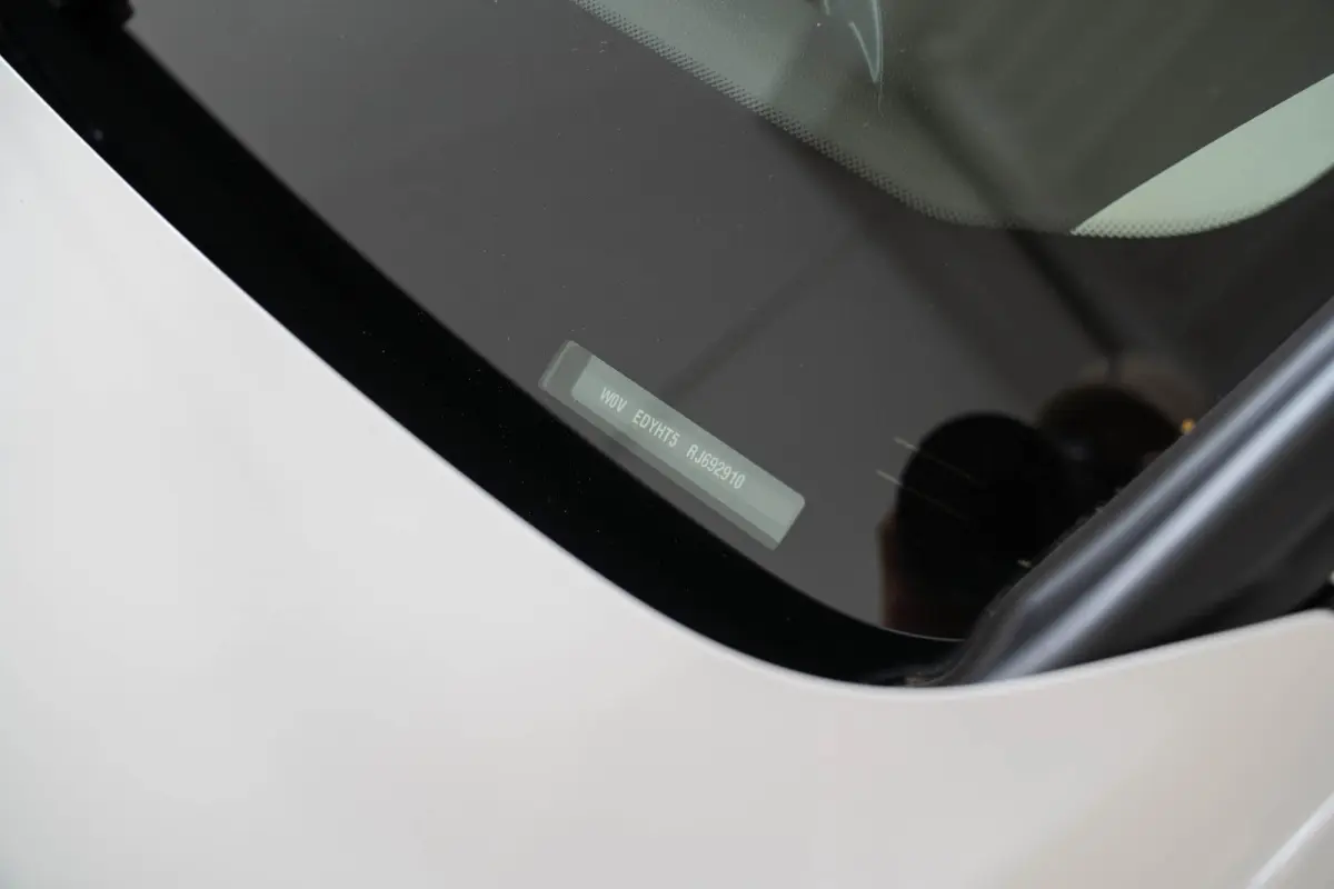 1.5 BlueHDi 100 S&S L1 | Camera | Parkeersensoren | Navigatie | Apple Carplay & Android Auto | Dodehoekbewaking |