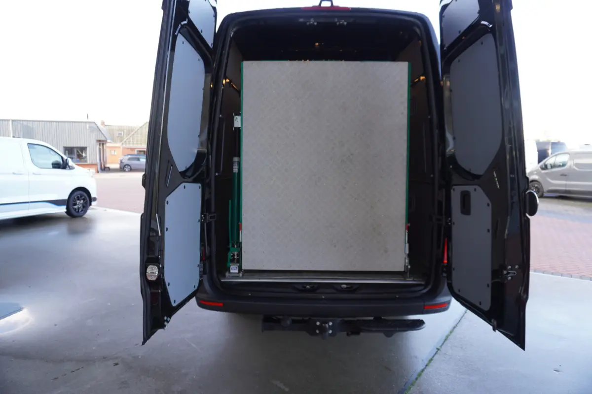 317 CDI 170pk L3H2 RWD 3500kg Automaat Trekhaak met oprijschans/ NR. V094 | Omvormer  /Elekr.Dakventilator / Geveerde stoel