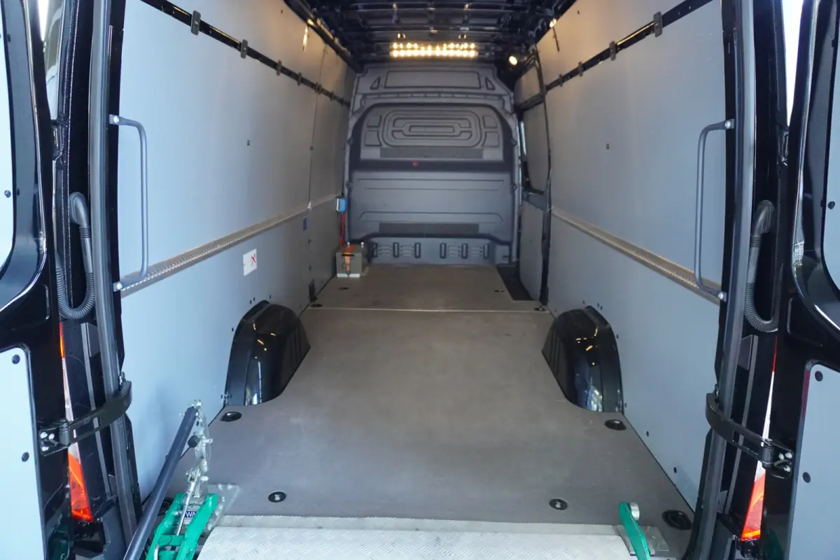 317 CDI 170pk L3H2 RWD 3500kg Automaat Trekhaak met oprijschans/ NR. V094 | Omvormer  /Elekr.Dakventilator / Geveerde stoel