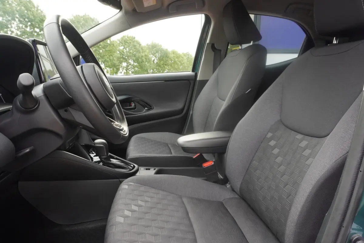 1.5 Hybrid 115 Dynamic+Led+Apple-CarePlay+Breed-Navigatie+cruise+Privacy-Glass+Lmv=ORIG/NL = RIJKLAAR !!