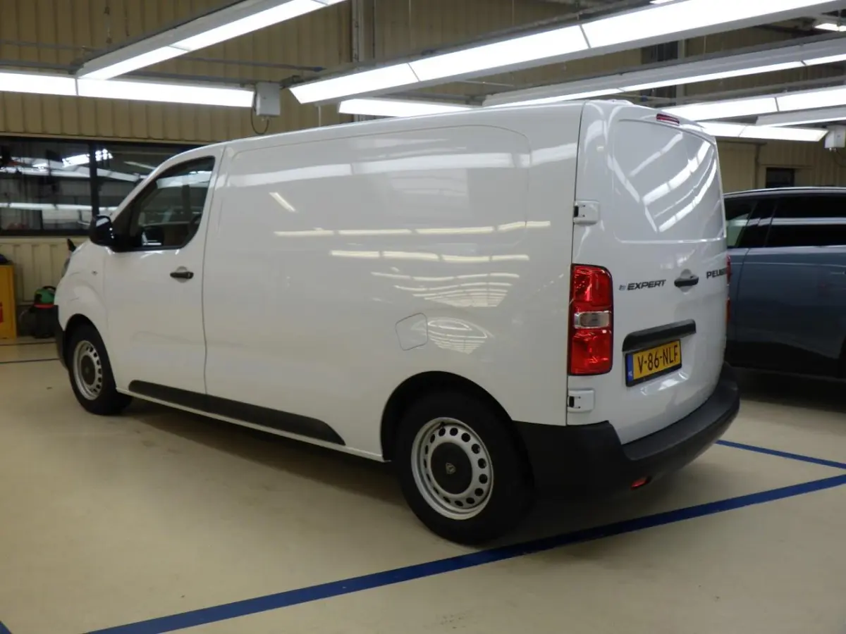 L2 75 kWh | 8 JAAR GARANTIE | CAMERA | NAVI | BETIMMERING | DRAADLOOS CARPLAY |