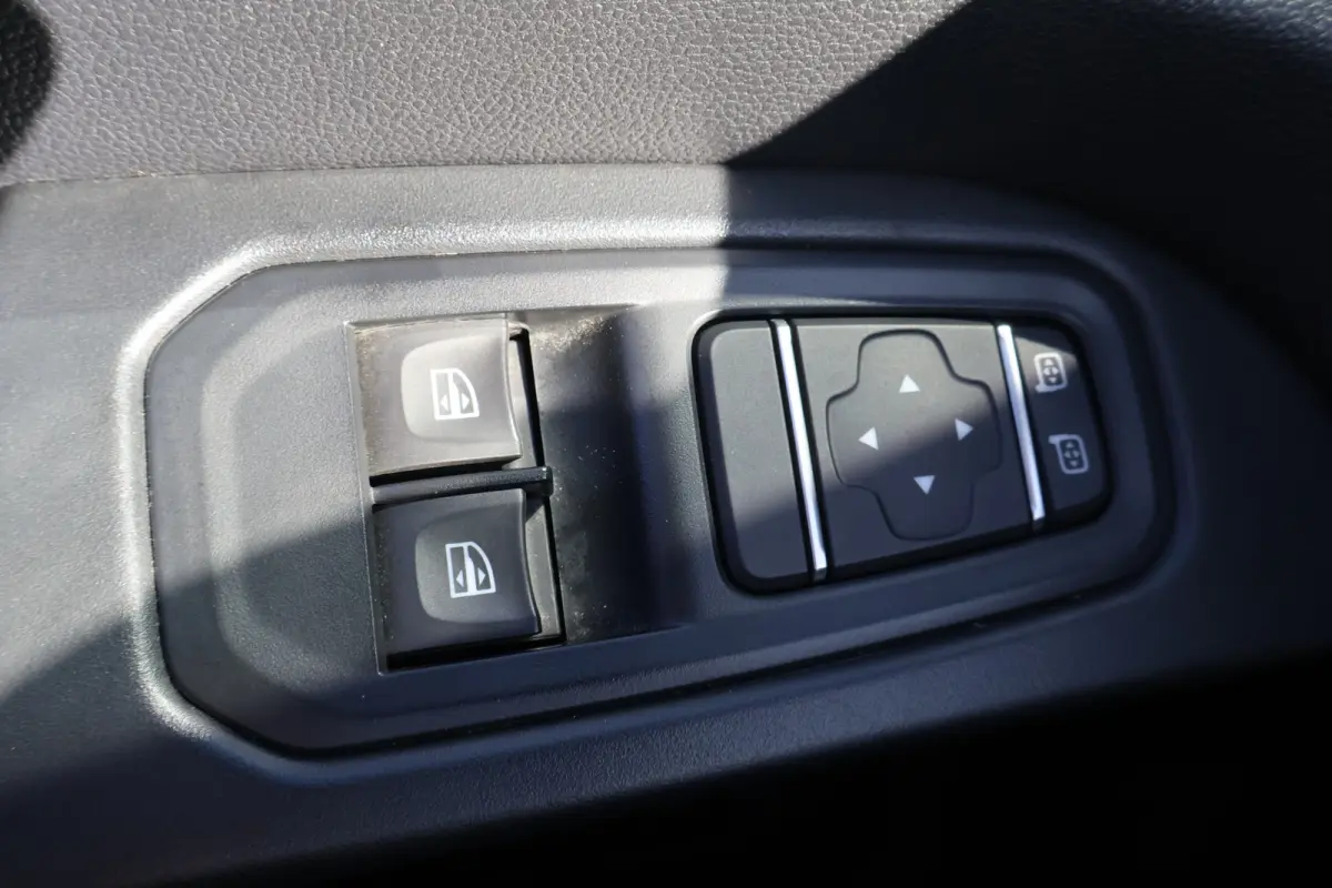 2.0 dCi 130pk L1 H1 Work Edition Inrichting