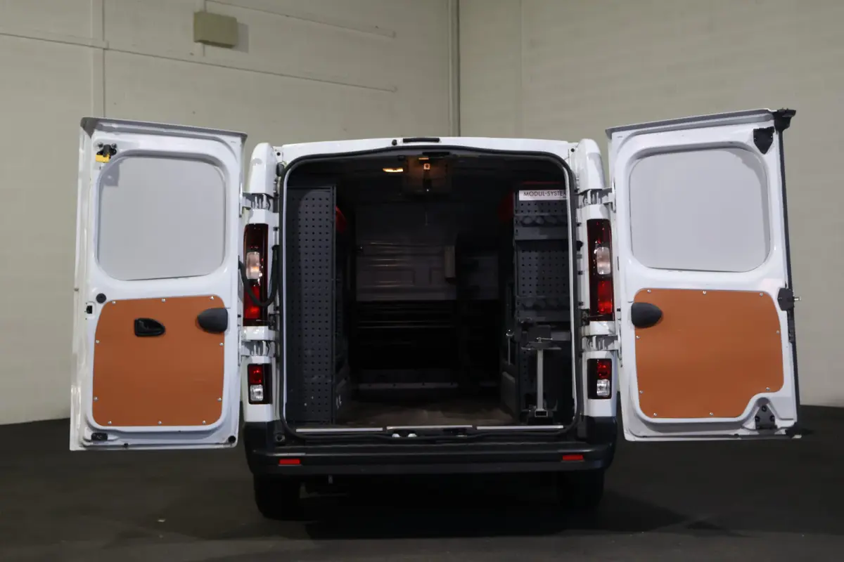 2.0 dCi 130pk L1 H1 Work Edition Inrichting