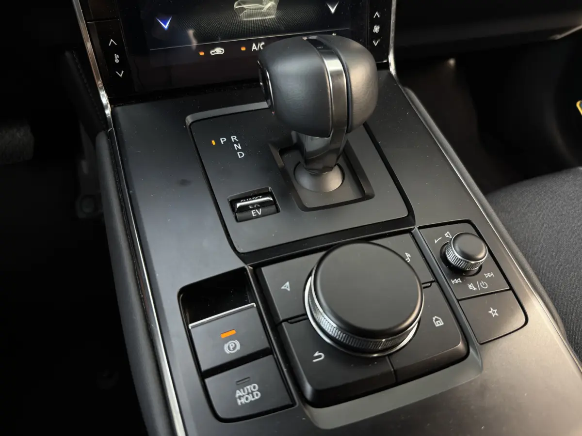 e-SkyActiv R-EV PHEV 170 Makoto Memory, Bose, Camera