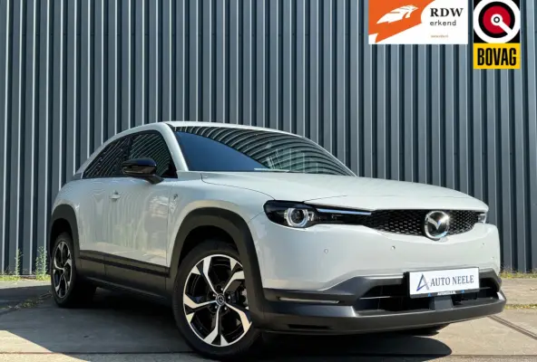 e-SkyActiv R-EV PHEV 170 Makoto Memory, Bose, Camera