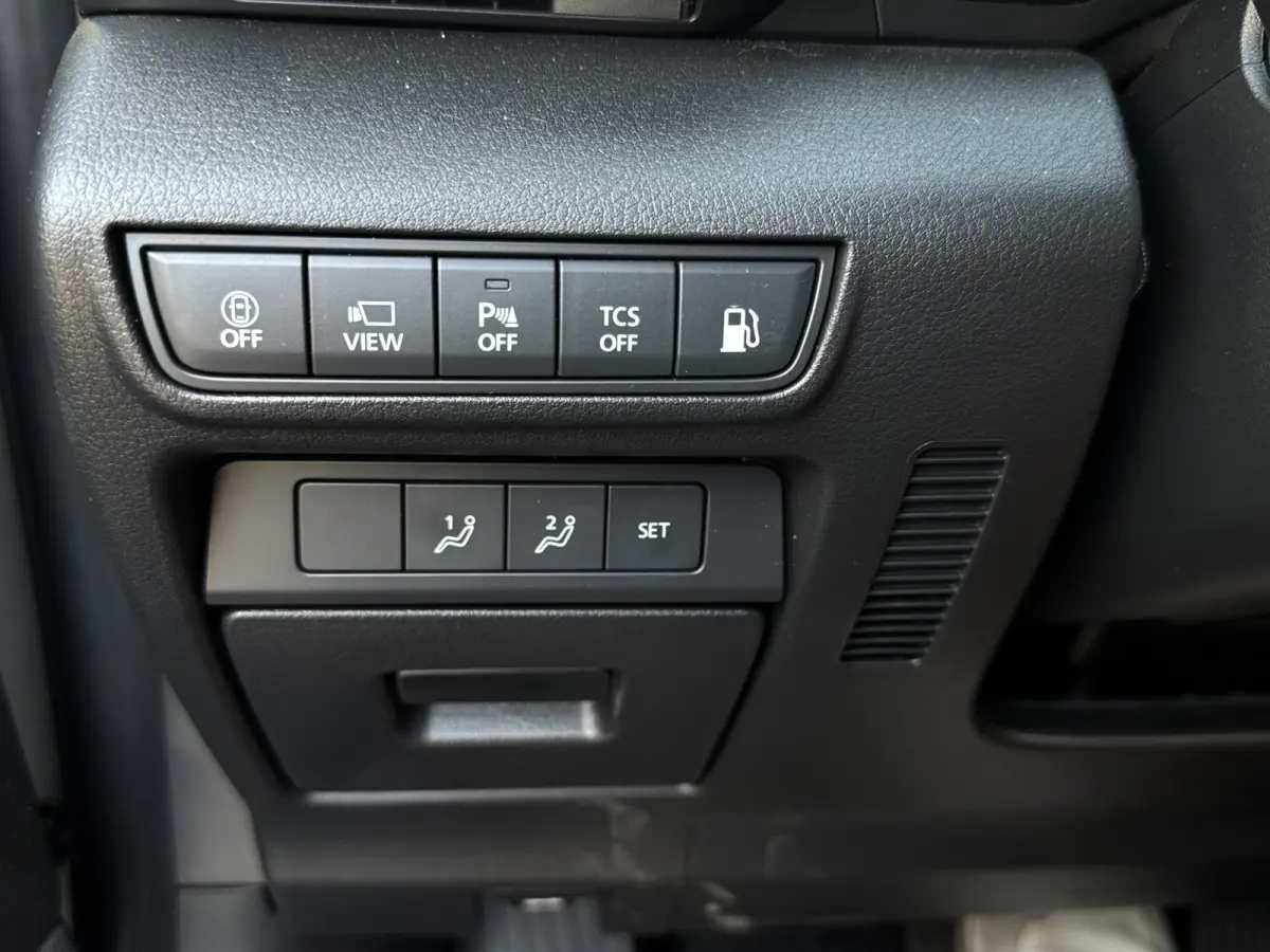 e-SkyActiv R-EV PHEV 170 Makoto Memory, Bose, Camera