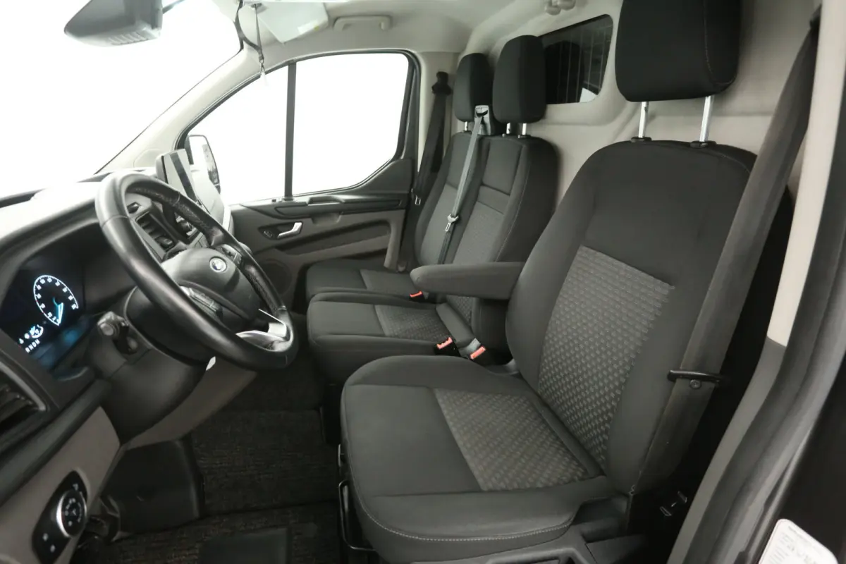 2.0 TDCI L2H1 | Automaat | Airco | Camera | Cruise | Carplay | 3 Zits | 2xSchuifdeur | Trekhaak