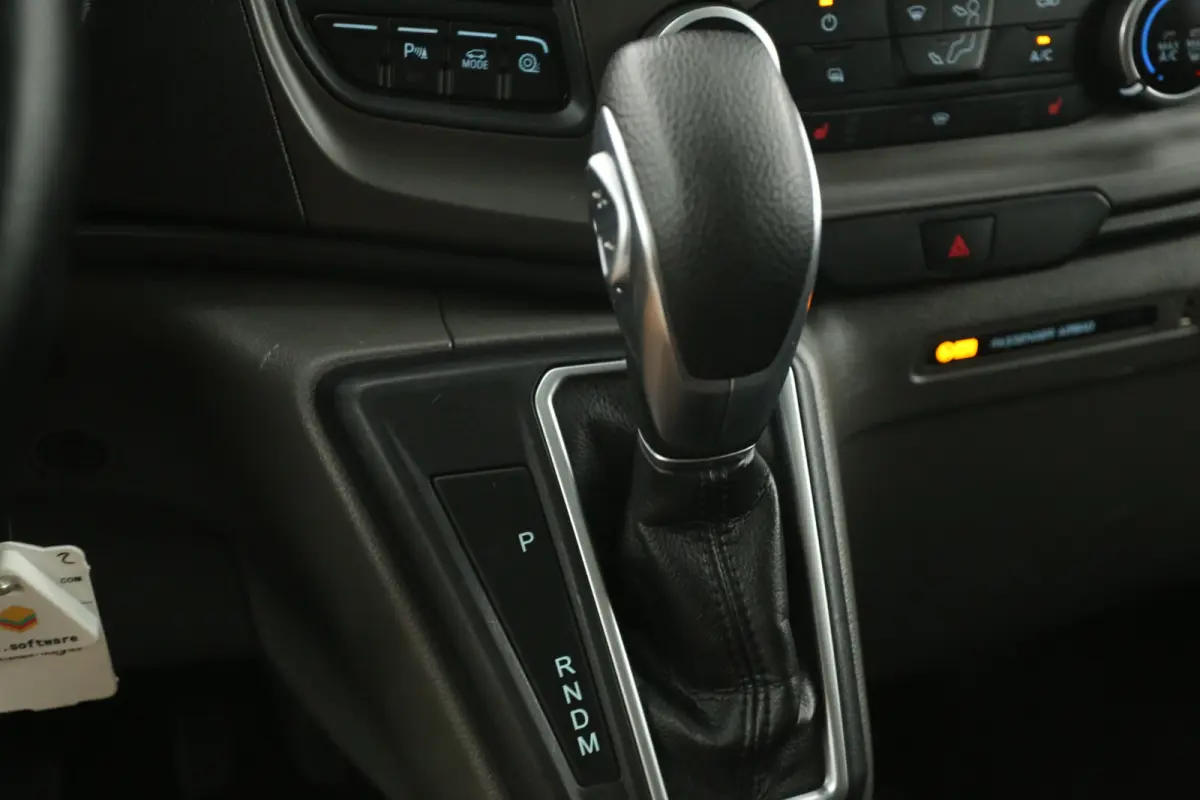 2.0 TDCI L2H1 | Automaat | Airco | Camera | Cruise | Carplay | 3 Zits | 2xSchuifdeur | Trekhaak