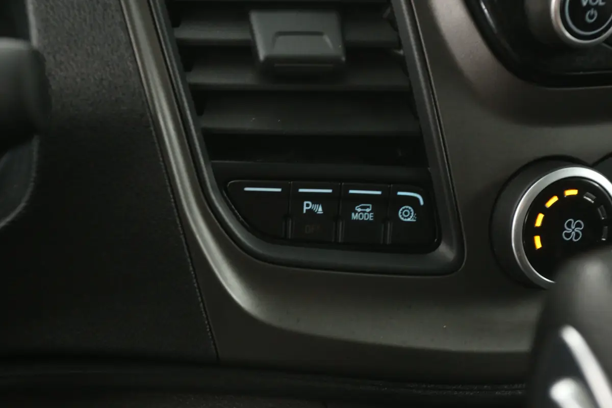 2.0 TDCI L2H1 | Automaat | Airco | Camera | Cruise | Carplay | 3 Zits | 2xSchuifdeur | Trekhaak