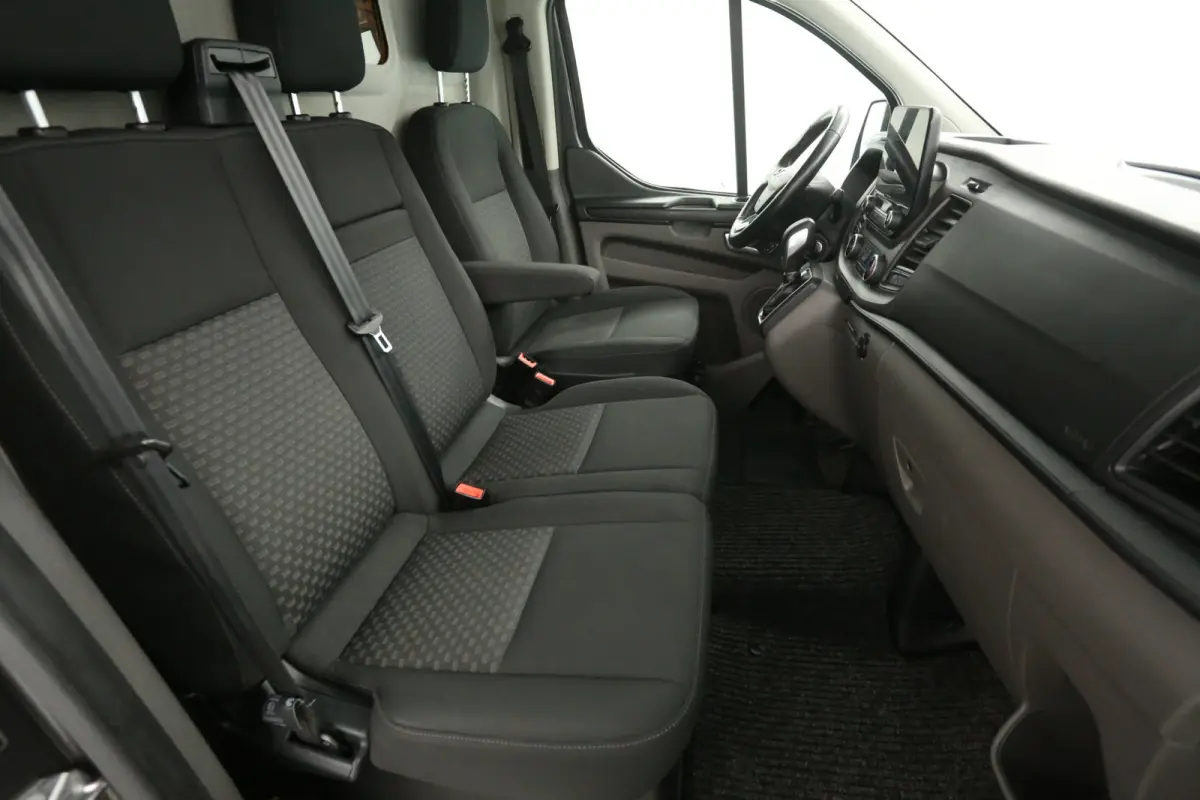 2.0 TDCI L2H1 | Automaat | Airco | Camera | Cruise | Carplay | 3 Zits | 2xSchuifdeur | Trekhaak