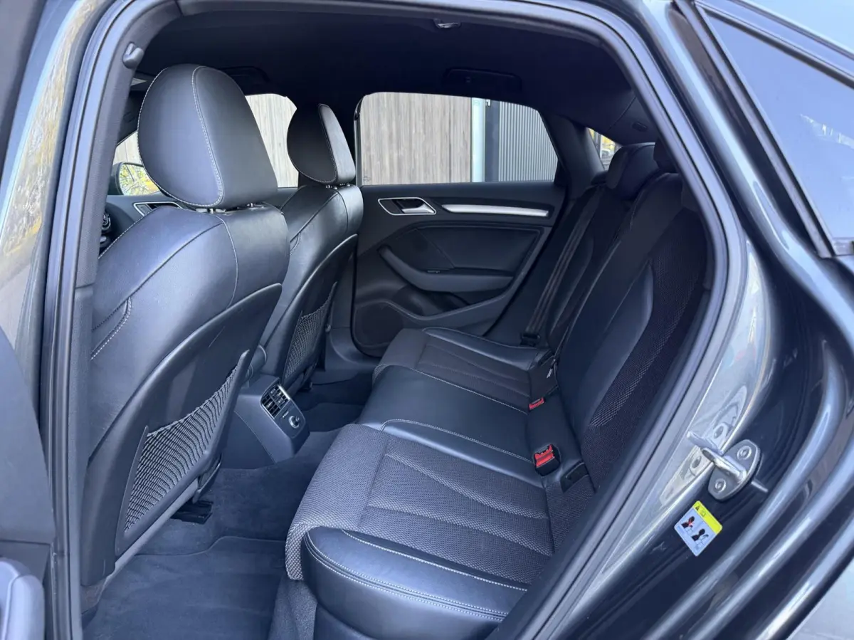 1.0 TFSI Sport Pro Line S | S-LINE | KEYLESS ENTRY GO | CARPLAY