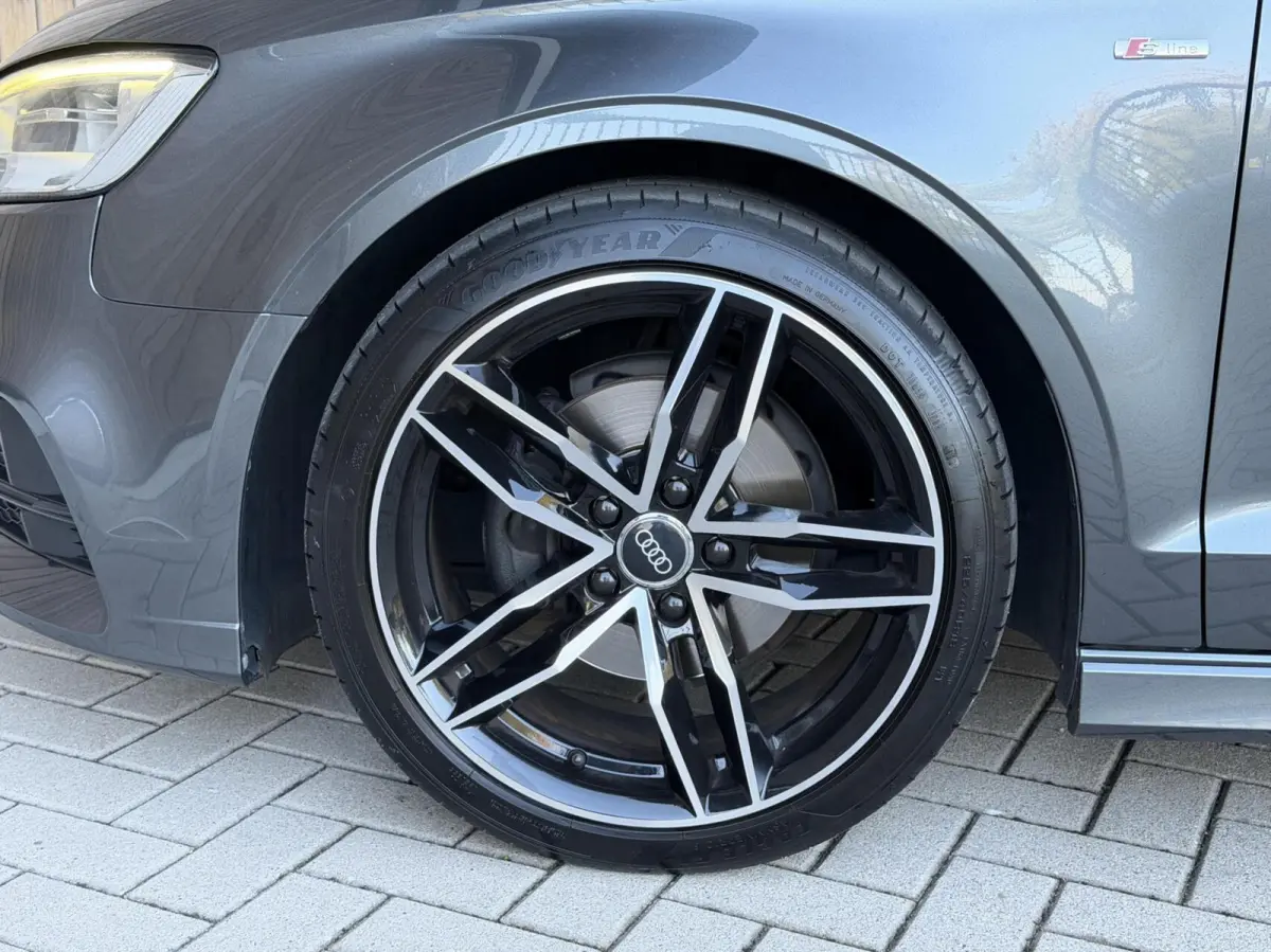 1.0 TFSI Sport Pro Line S | S-LINE | KEYLESS ENTRY GO | CARPLAY