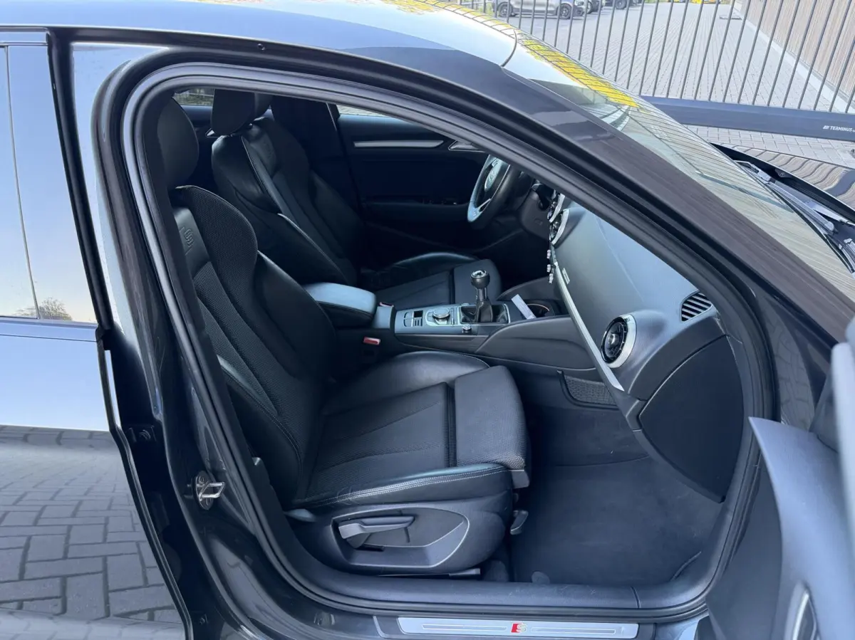1.0 TFSI Sport Pro Line S | S-LINE | KEYLESS ENTRY GO | CARPLAY