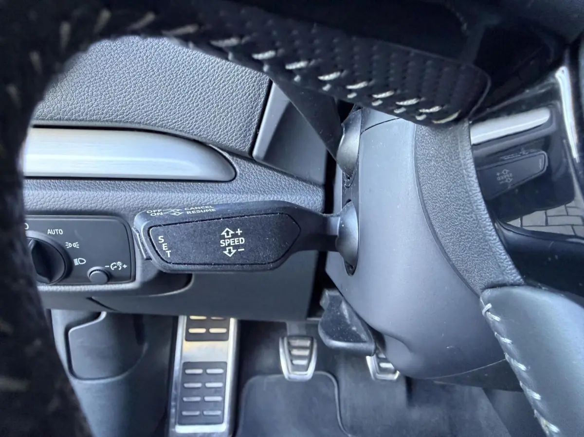 1.0 TFSI Sport Pro Line S | S-LINE | KEYLESS ENTRY GO | CARPLAY