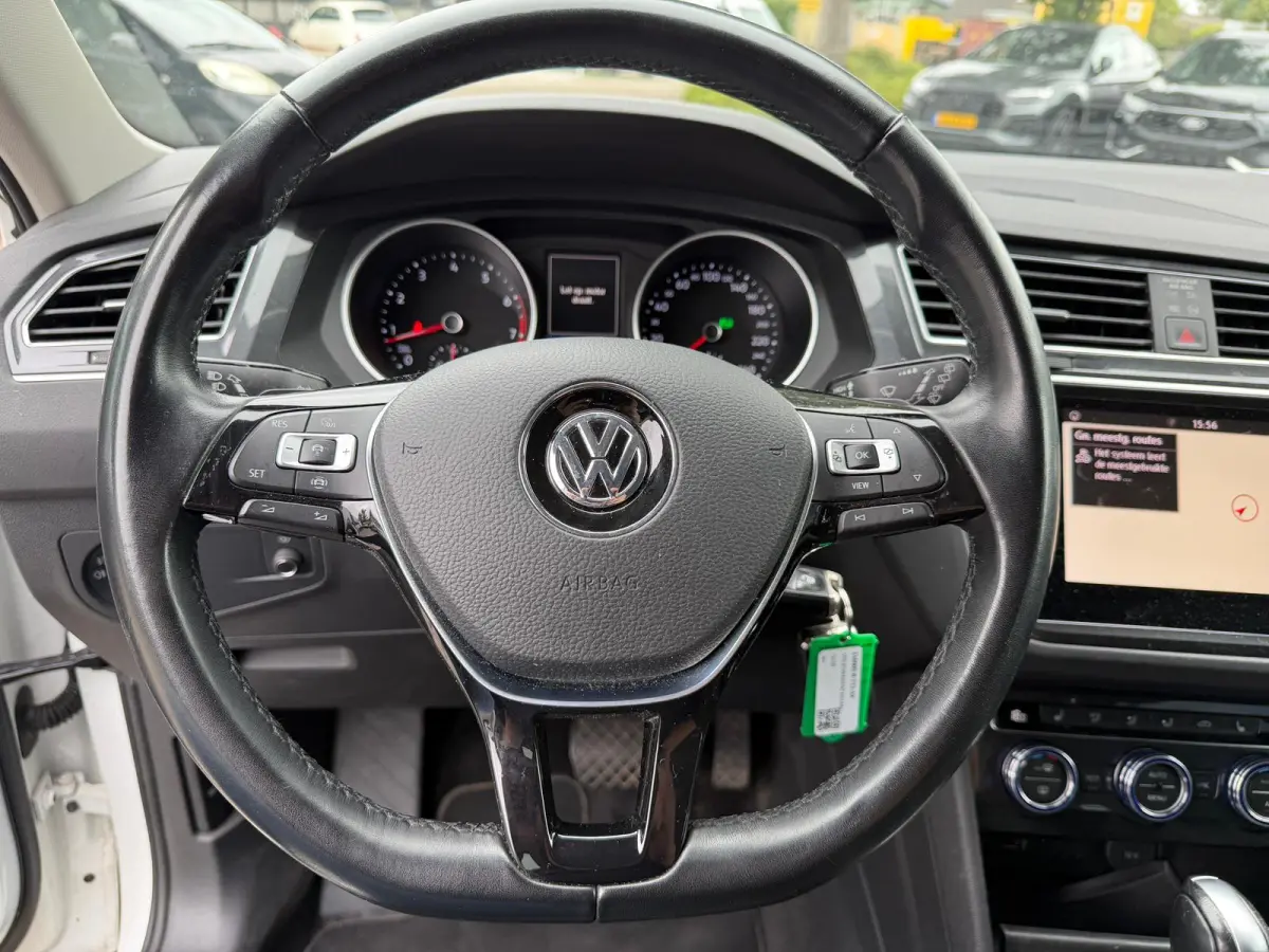 1.5 TSI ACT R-LINE AUTOMAAT Trekhaak Head UP display Navigatie Automatische Airco LMV Adaptief Cruise control