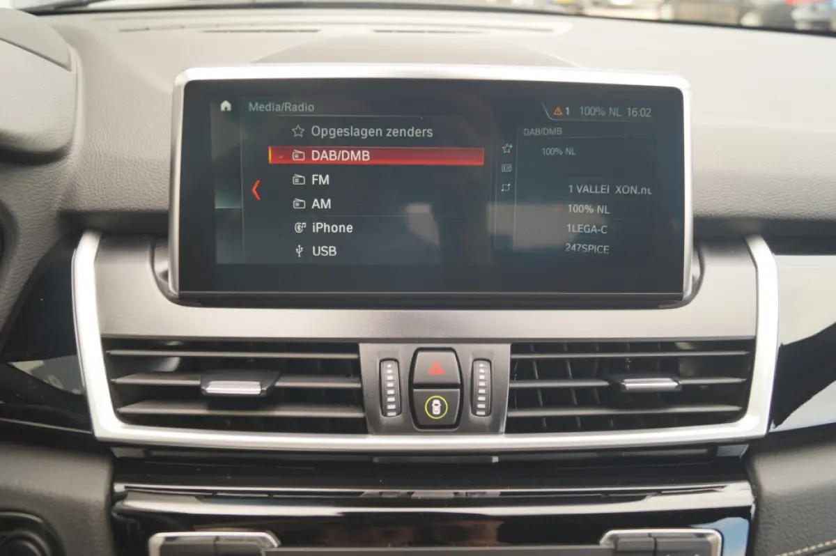218i Automaat Business Edition Plus -LEER-ECC-LED-NAVI-CAM-