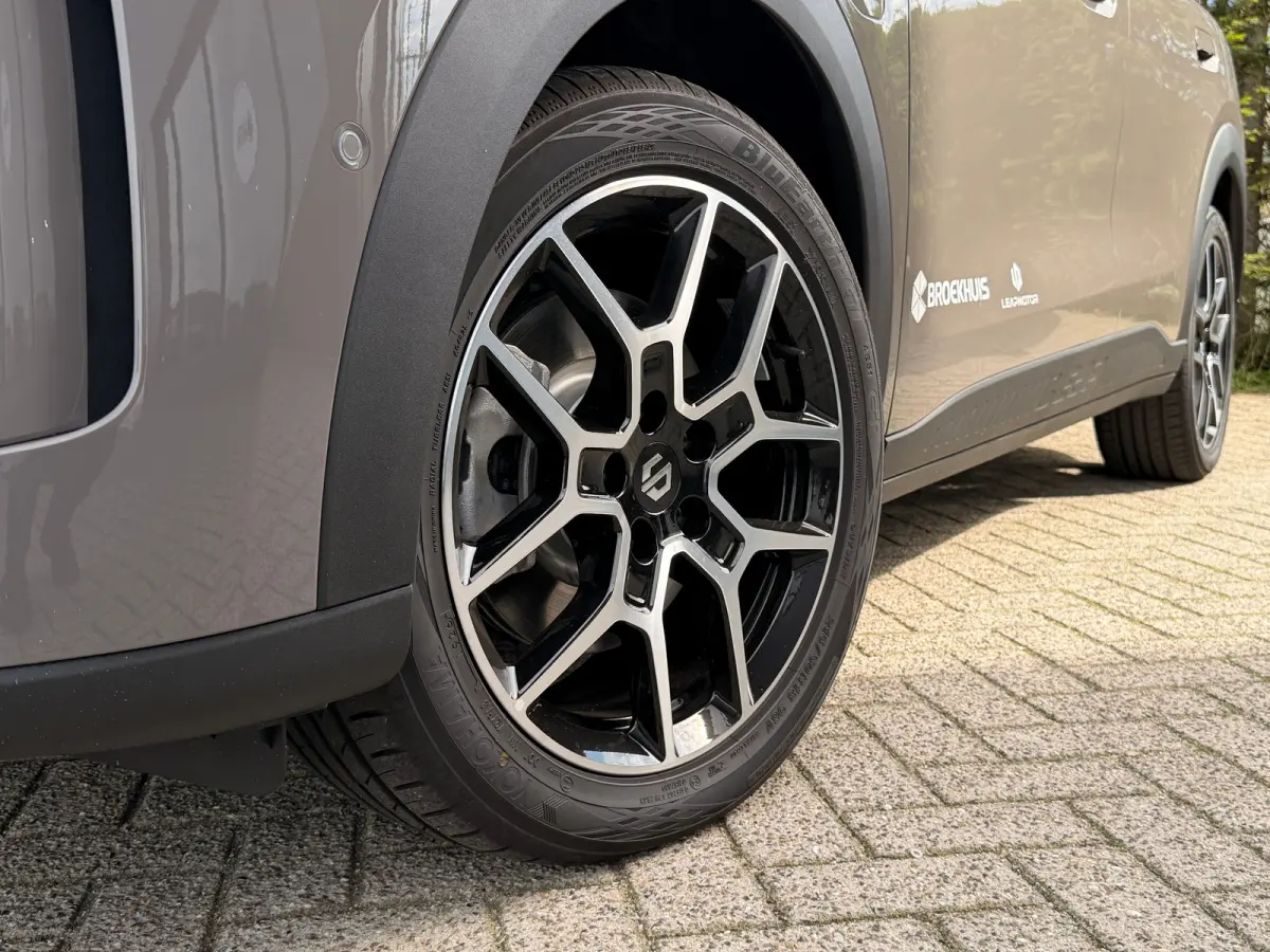 ProMax Design 53 kWh | DEMO | Adapt. Cruise | 360 Camera | Stoel+Stuurverwarming | V2L | Warmtepomp | Navi | Climate | Leder | Keyless