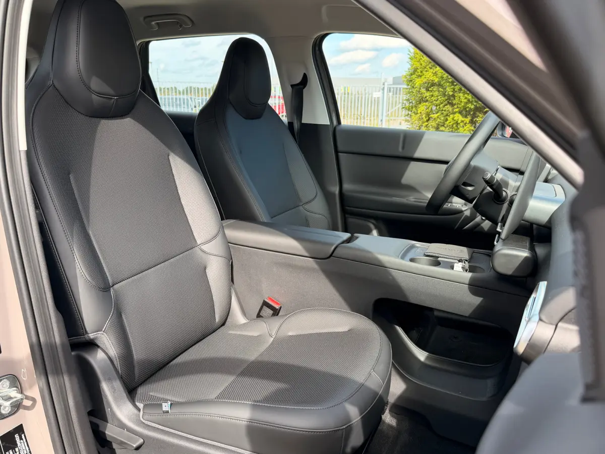 ProMax Design 53 kWh | DEMO | Adapt. Cruise | 360 Camera | Stoel+Stuurverwarming | V2L | Warmtepomp | Navi | Climate | Leder | Keyless