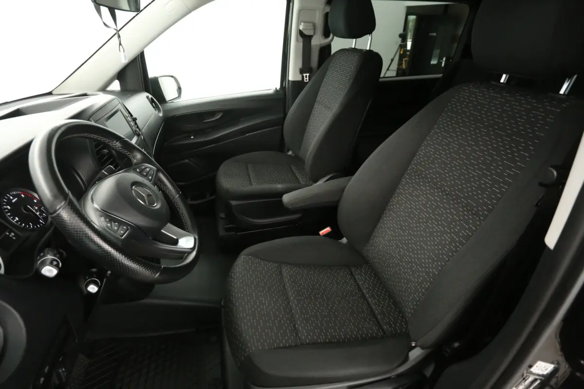 114 CDI Extra Lang | Dubbele Cabine | Automaat | Clima | Cruise | Carplay | LED | Navi | Parkeersens.